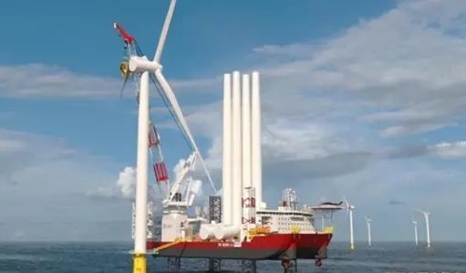 卡律布狄斯号海上风电安装船