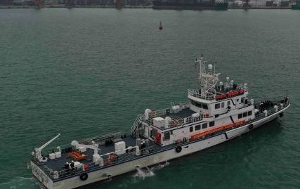 国内首艘自主建造500千伏海...