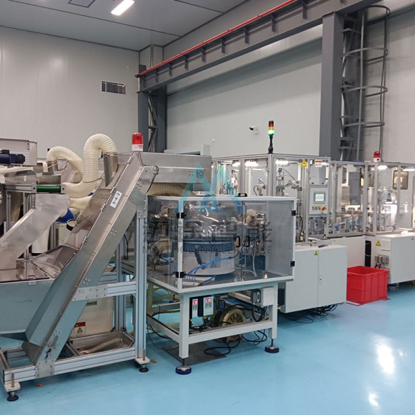 Rotary capping machine