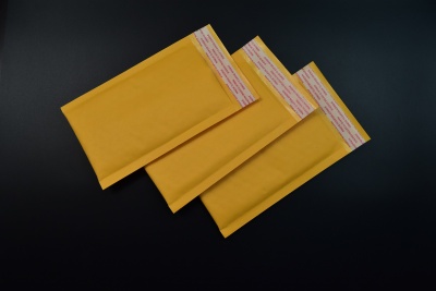黃色牛皮紙氣泡袋