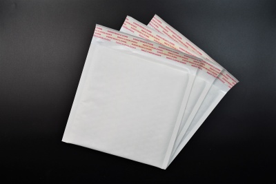 白色牛皮紙氣泡（pào）袋