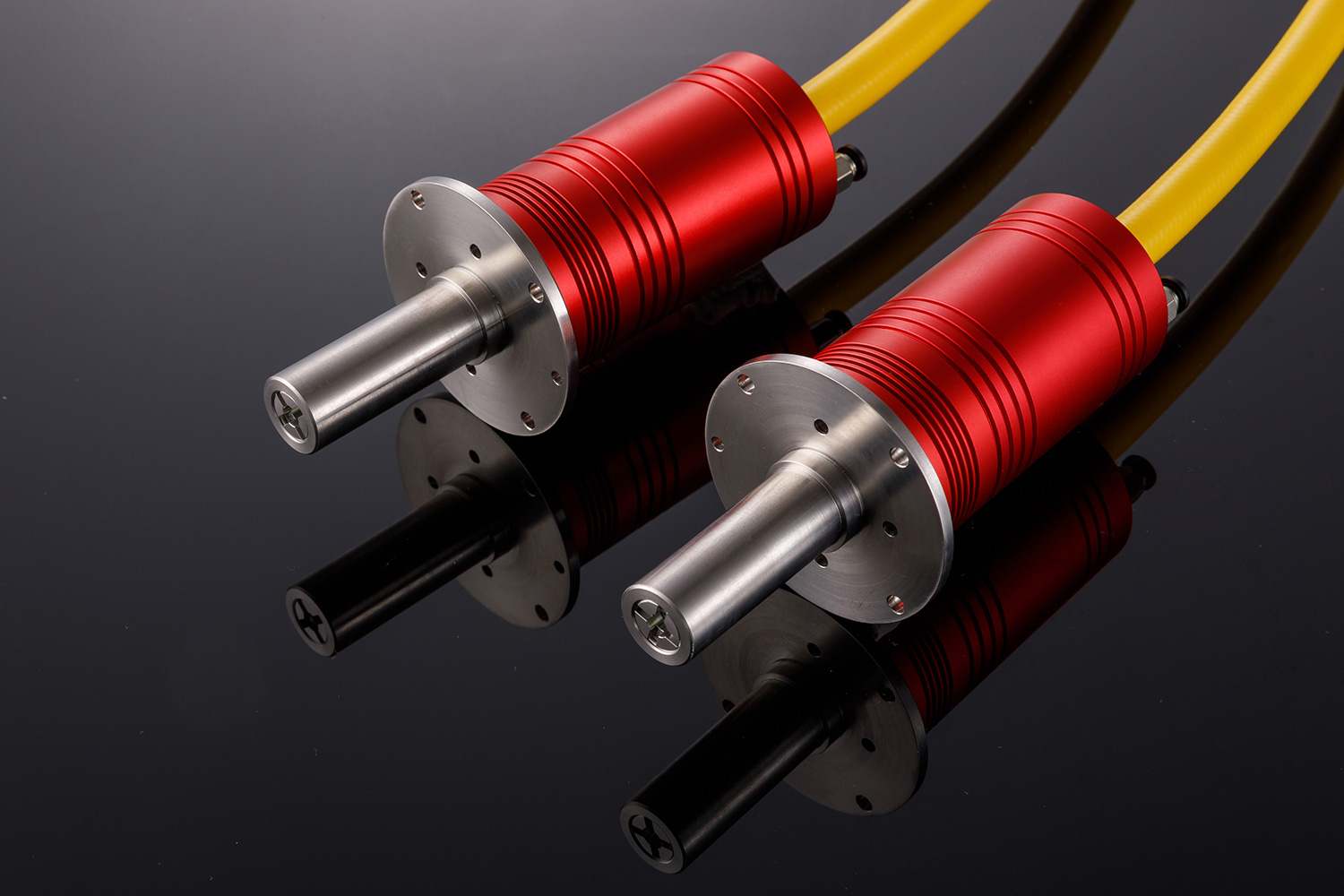 Ultra-fast Laser Cable Connector 超快光缆连接器 光越科技